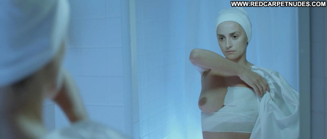 Penelope Cruz Ma Ma Celebrity Babe Posing Hot Hospital Beautiful