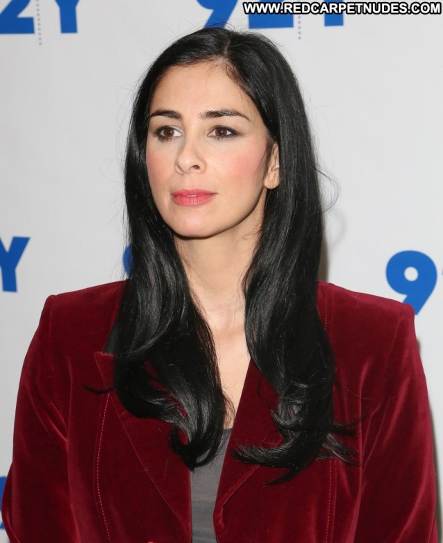 Sarah Silverman New York Posing Hot Celebrity Beautiful Babe High