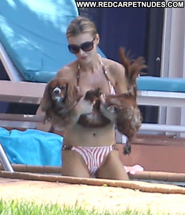 Joanna Krupa High Resolution Bikini Beautiful Posing Hot