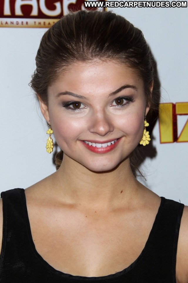 Stefanie Scott Babe High Resolution Beautiful Celebrity Posing Hot