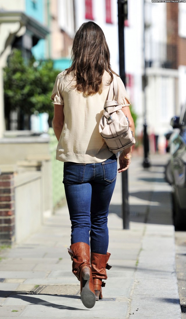 Pippa Middleton London High Resolution Beautiful Posing Hot
