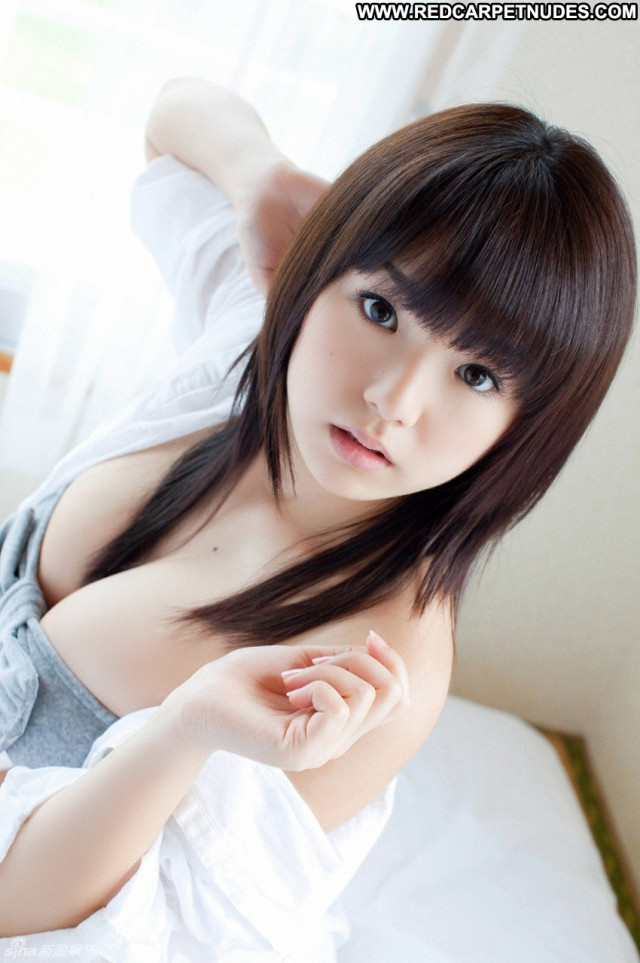 Ai Shinozaki Facebook Posing Hot Beautiful Babe Celebrity Nude Scene