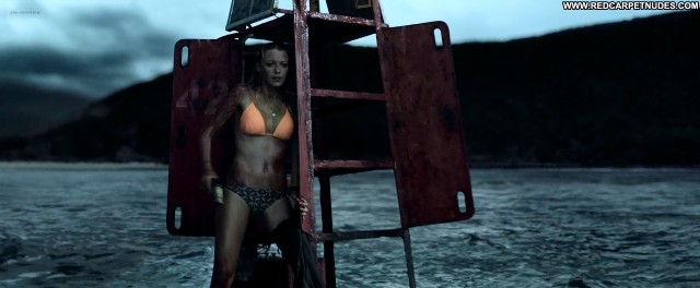 Blake Lively The Shallows Posing Hot Celebrity Nude Scene Gorgeous