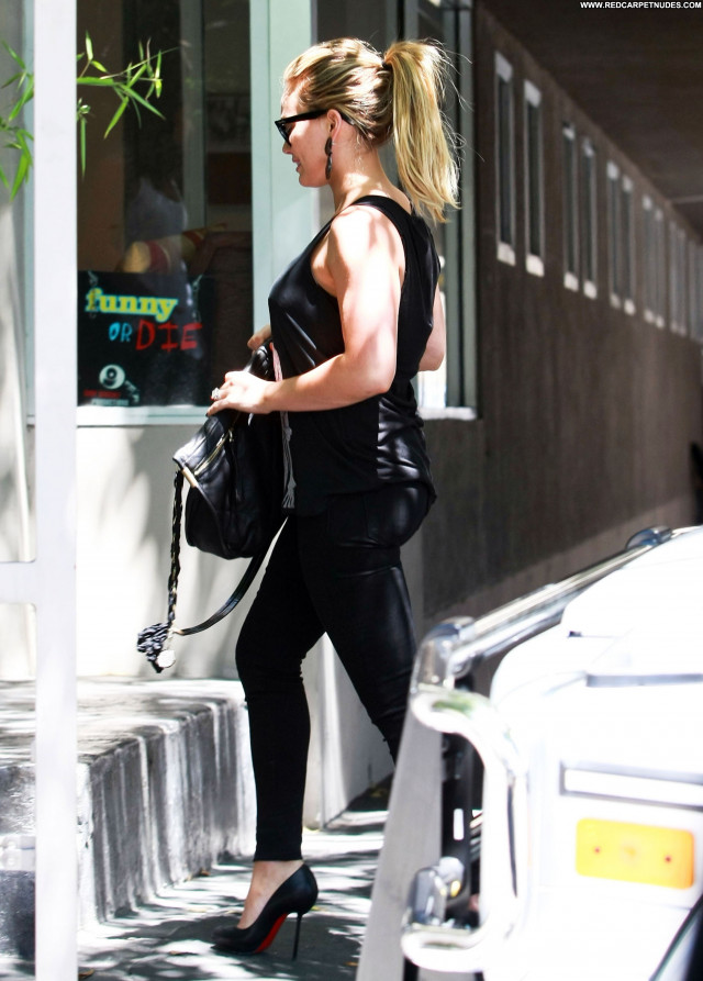 Hilary Duff Arriving Hollywood High Resolution Posing Hot Funny