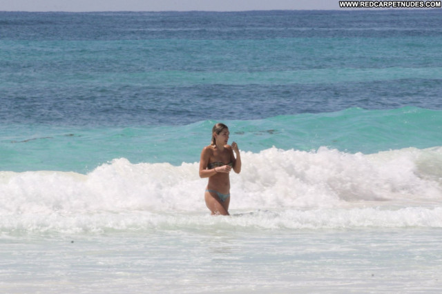 Michelle Hunziker Topless Photoshoot Babe Australian Candid Sister