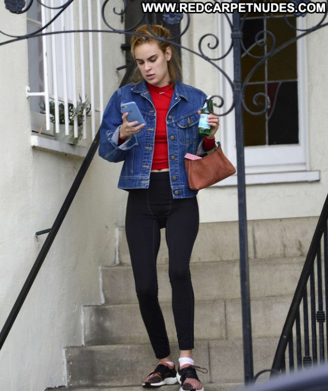 Tallulah Willis Los Angeles Posing Hot Celebrity Beautiful Gym Babe