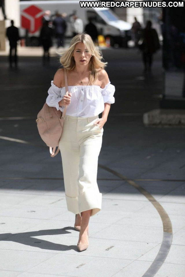 Mollie King No Source Celebrity London Beautiful Posing Hot Paparazzi