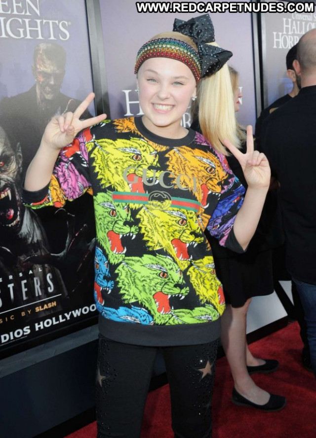 Jojo Siwa Los Angeles Angel Celebrity Beautiful Los Angeles Horror