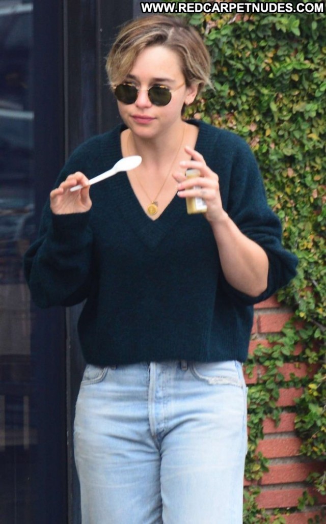 Emilia Clarke No Source  Boyfriend Paparazzi Celebrity Babe Beautiful