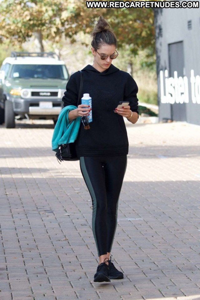 Alessandra Ambrosio No Source Beautiful Gym Malibu Celebrity Posing