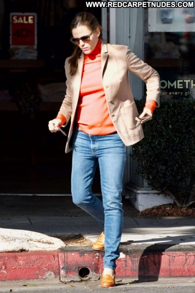 Jennifer Garner No Source  Christmas Celebrity Beautiful Shopping