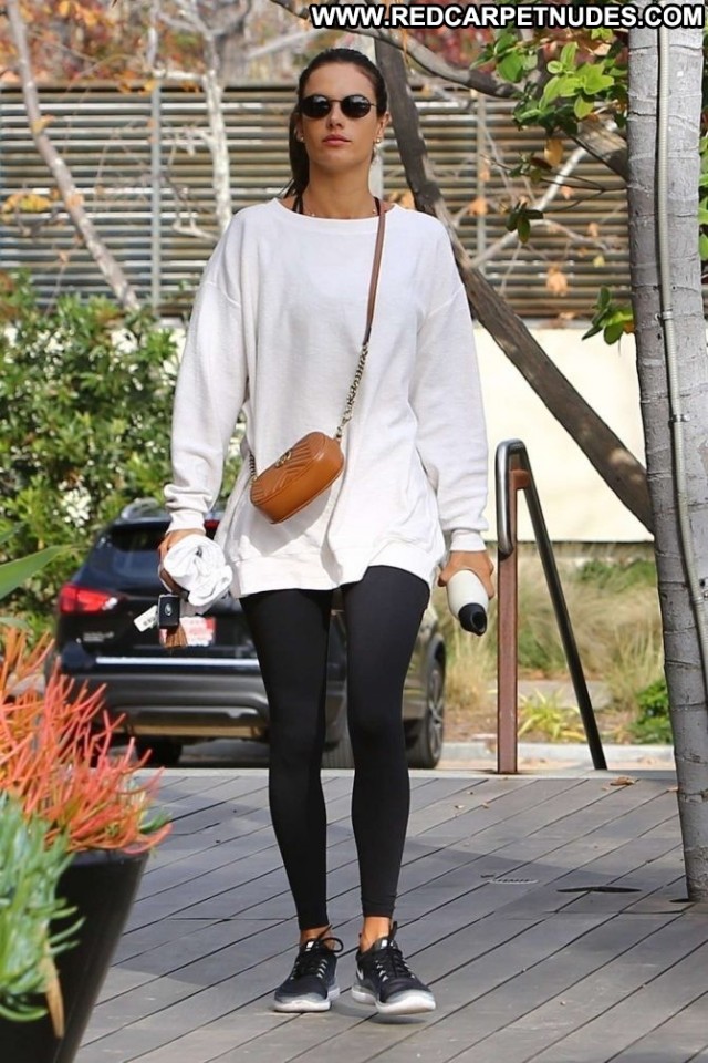 Alessandra Ambrosio No Source Mali Gym Malibu Babe Paparazzi