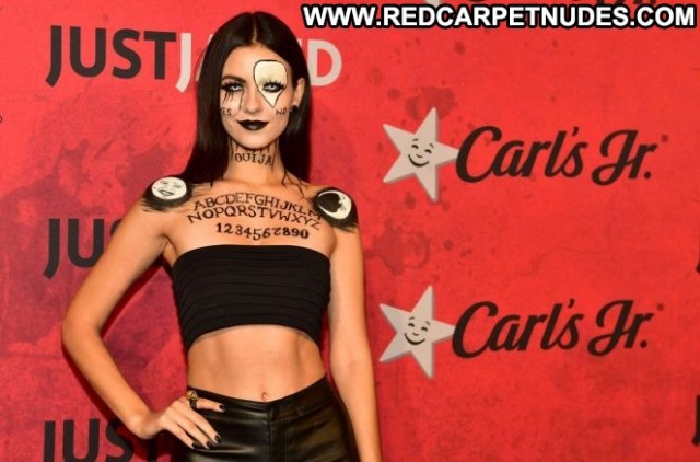 Victoria Justice Halloween Party Posing Hot Halloween Celebrity Babe