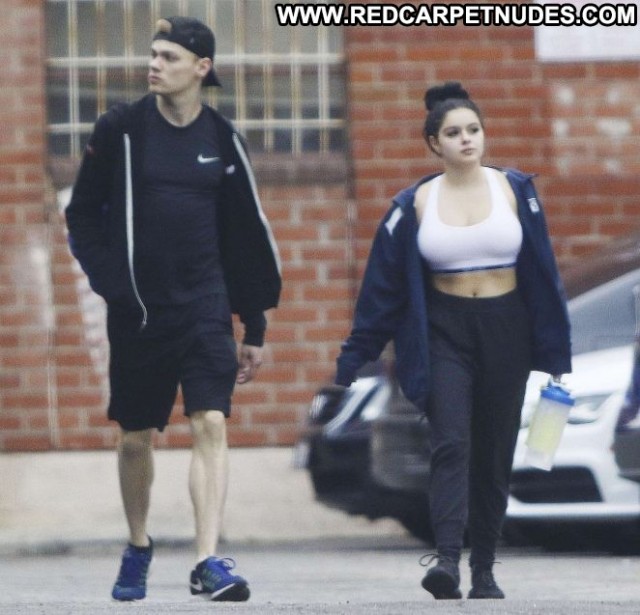 Ariel Winter Beautiful Gym Winter Celebrity Paparazzi Babe