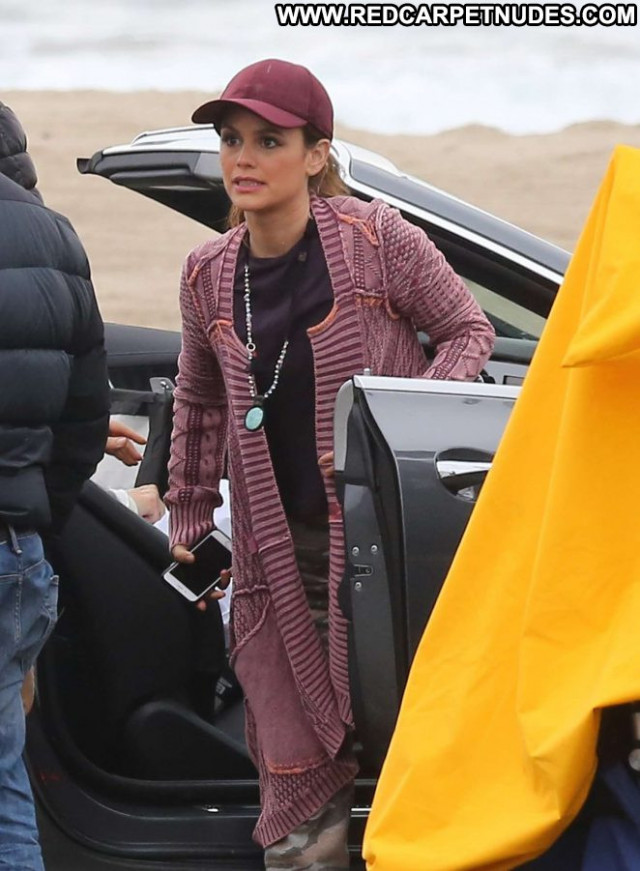 Rachel Bilson Take Two Paparazzi Beautiful Posing Hot Malibu