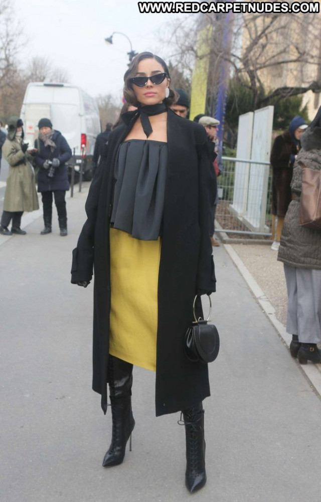 Olivia Culp Fashion Show Fashion Paris Posing Hot Beautiful Babe