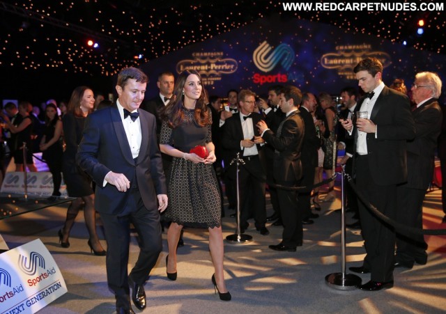 Kate Middleton No Source Posing Hot High Resolution Babe Beautiful