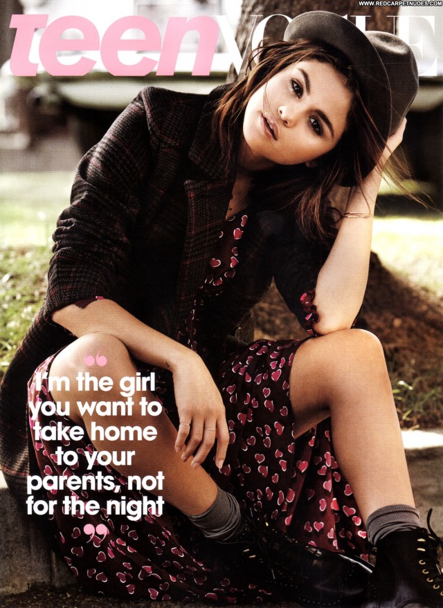 Selena Gomez Magazine High Resolution Celebrity Posing Hot Babe