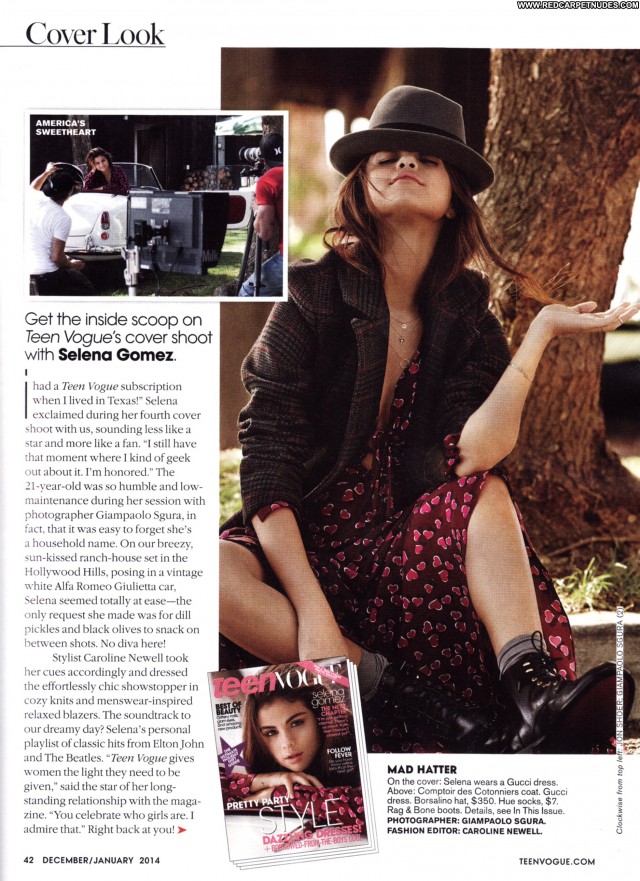 Selena Gomez Magazine High Resolution Celebrity Posing Hot Magazine