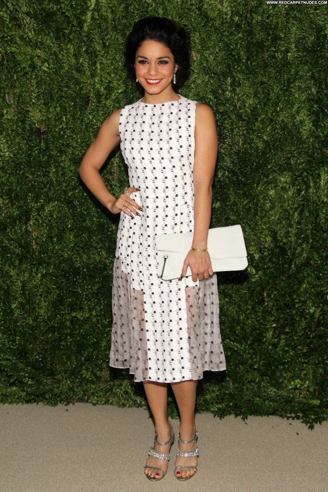Vanessa Hudgens New York Celebrity Posing Hot Babe Beautiful High