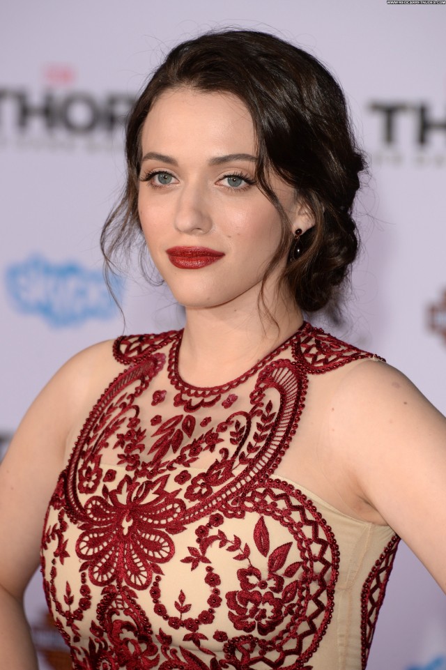 Kat Dennings Los Angeles Celebrity Hollywood Babe Beautiful Posing