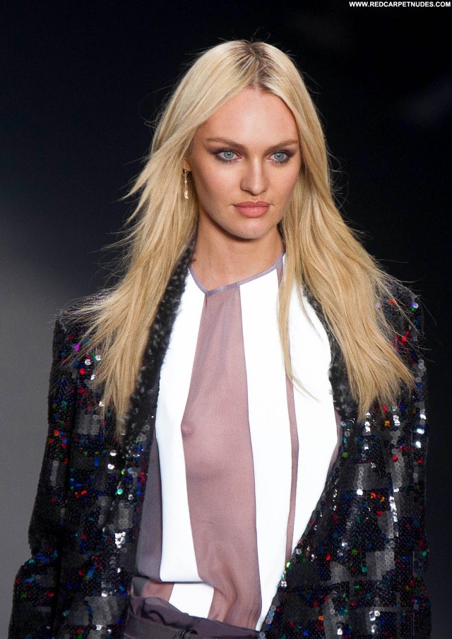 Candice Swanepoel No Source High Resolution Fashion Posing Hot