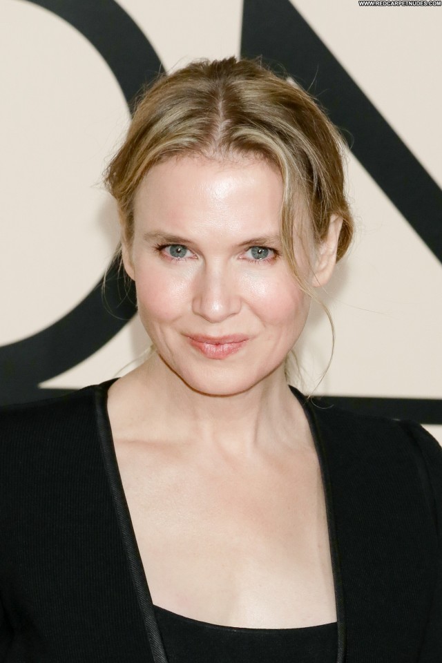 Renee Zellweger No Source Beautiful Celebrity Posing Hot Nyc Babe