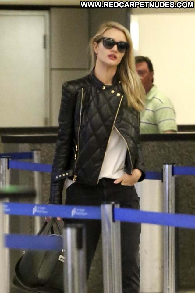 Rosie Huntington Lax Airport High Resolution Beautiful Celebrity