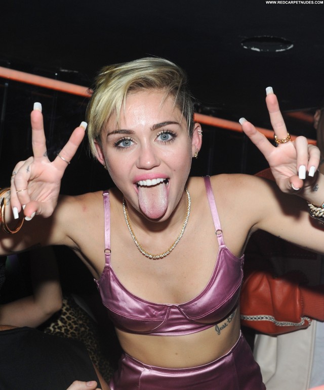 Miley Cyrus New York  High Resolution Celebrity New York Babe Party