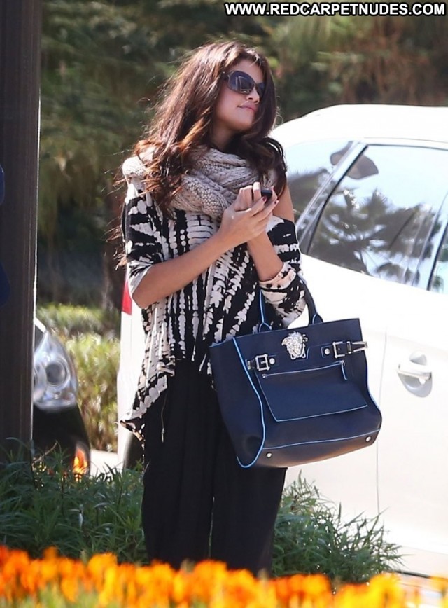 Selena Gomez No Source Candids High Resolution Babe Celebrity