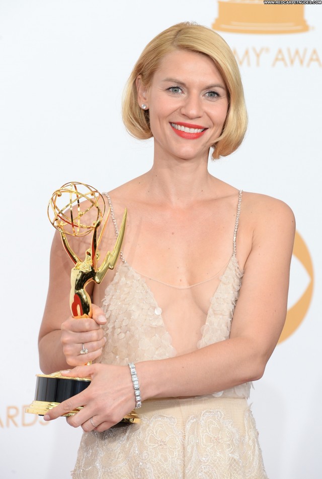 Claire Danes Primetime Emmy Awards  Babe Beautiful Celebrity Posing