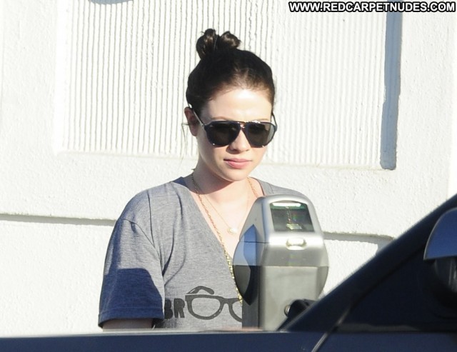 Michelle Trachtenberg Beverly Hills Posing Hot Beautiful Celebrity