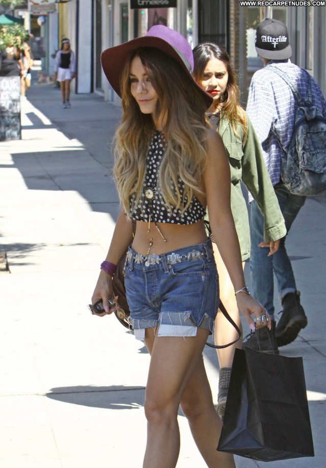 Vanessa Hudgens Los Angeles Babe High Resolution Posing Hot Candids