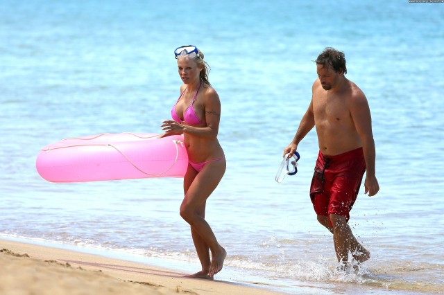 Pamela Anderson Celebrity Posing Hot Bikini Awards Hotel Beautiful