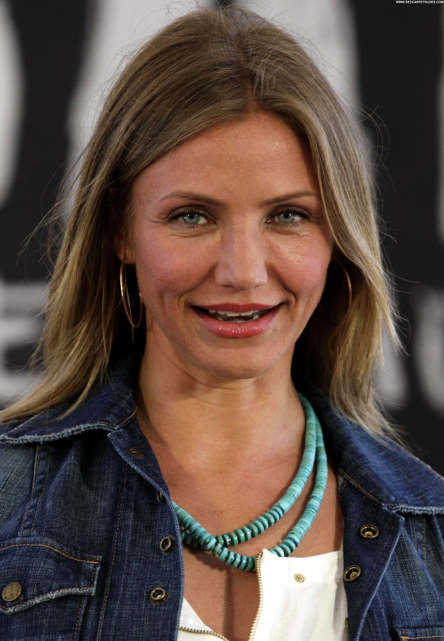 Cameron Diaz Bad Teacher High Resolution Beautiful Posing Hot Babe Nude Celeb World