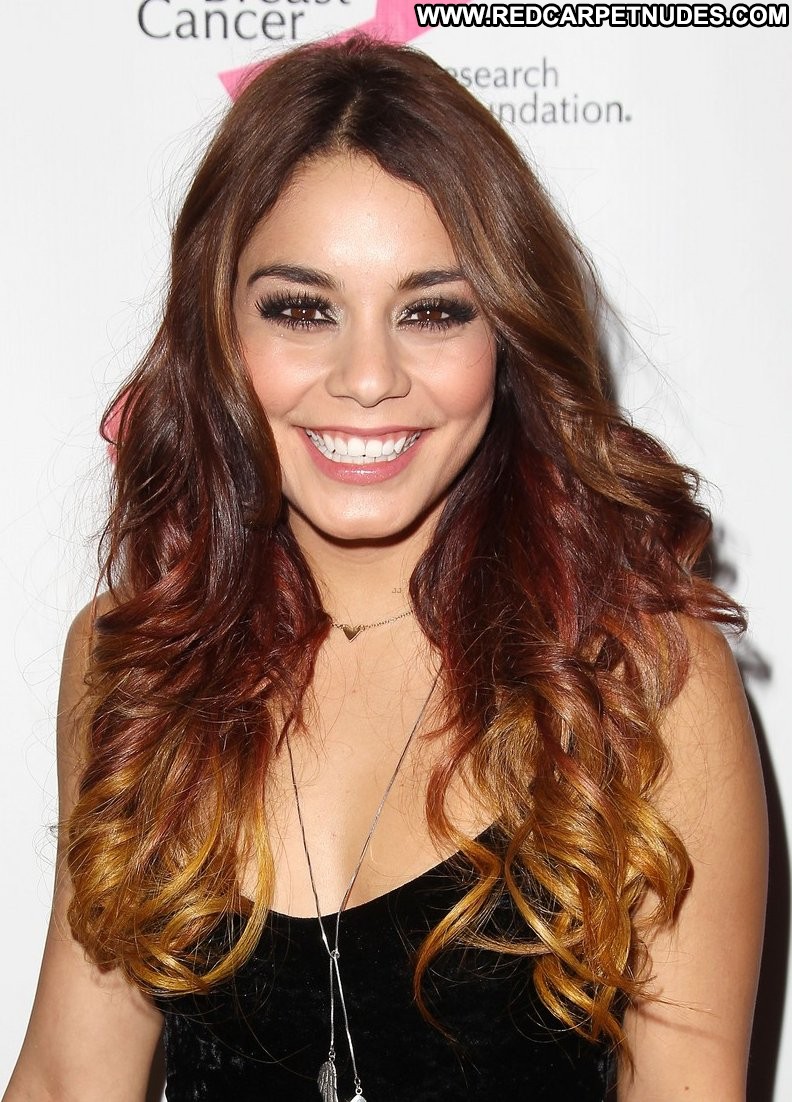 Vanessa Hudgens New York New York Celebrity Beautiful Babe Posing Hot ...