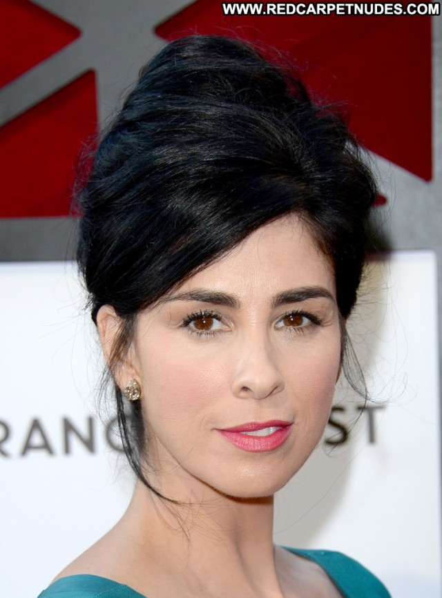 Sarah Silverman The Comedy Beautiful Celebrity Posing Hot Babe
