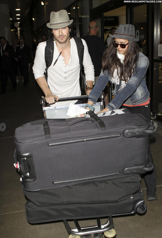 Ian Somerhalder Lax Airport Celebrity Lax Airport Posing Hot