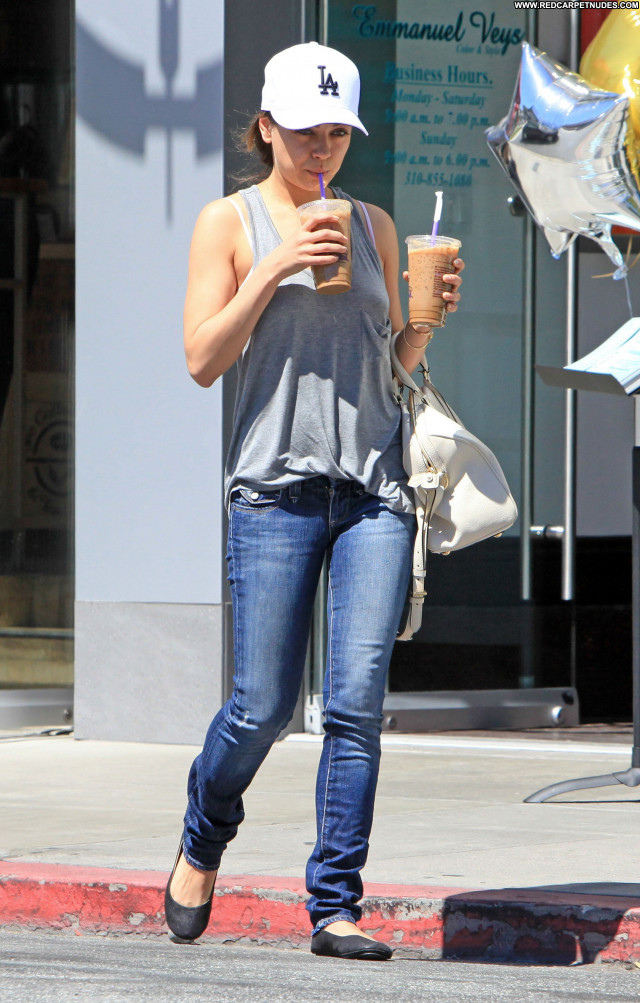Mila Kunis West Hollywood Posing Hot Beautiful High Resolution Babe