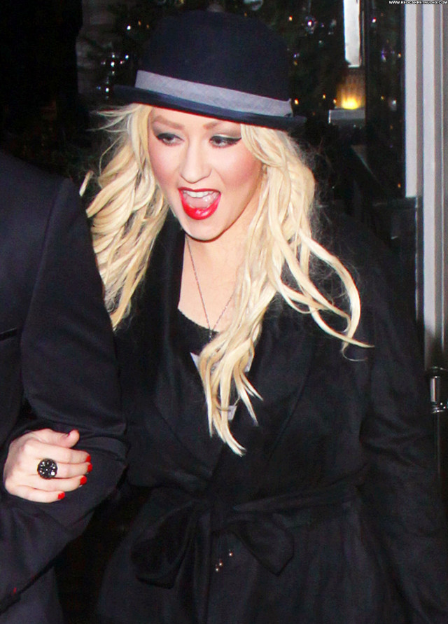 Christina Aguilera Christina High Resolution Posing Hot Babe