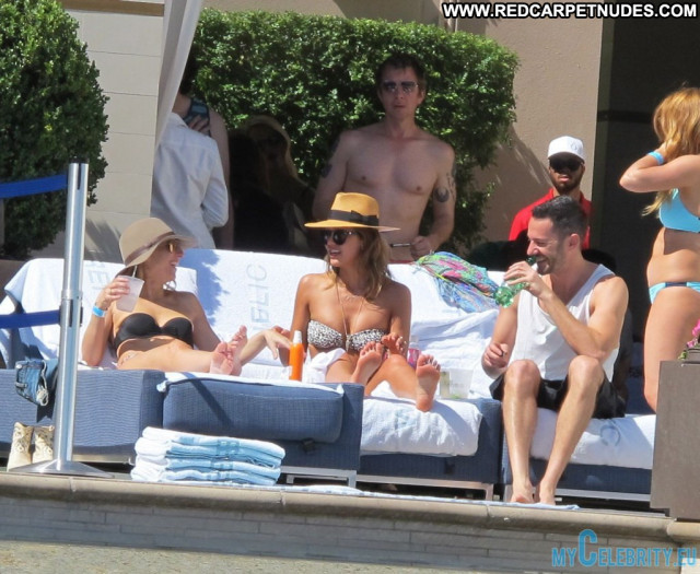 Jessica Alba Swimming Pool Bikini Posing Hot Celebrity Beautiful Babe