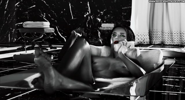 Eva Green Sin City A Dame To Kill For Movie Topless Beautiful Hd
